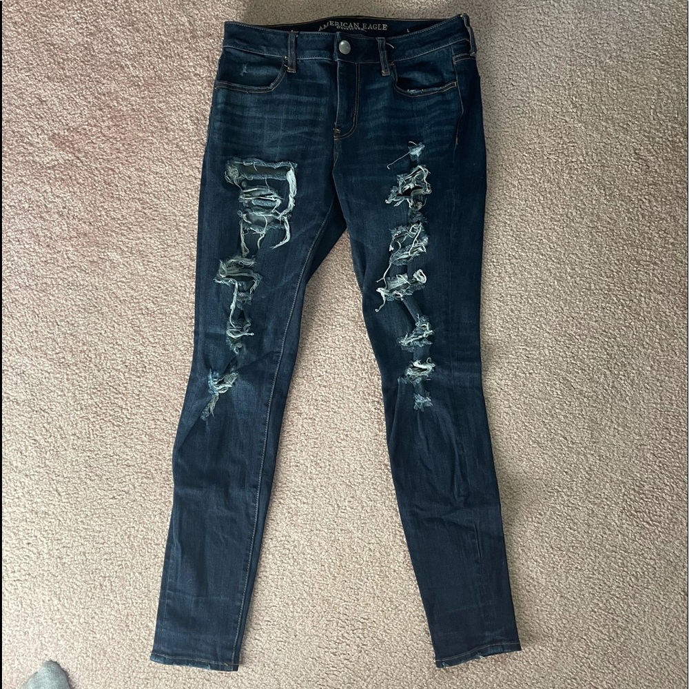 Distressed jegging